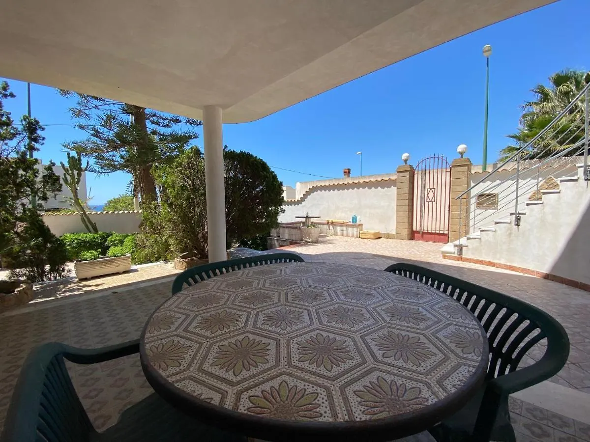 Holiday home 200M From The Sea - Large Private Patio With Bbq Villa Triscina